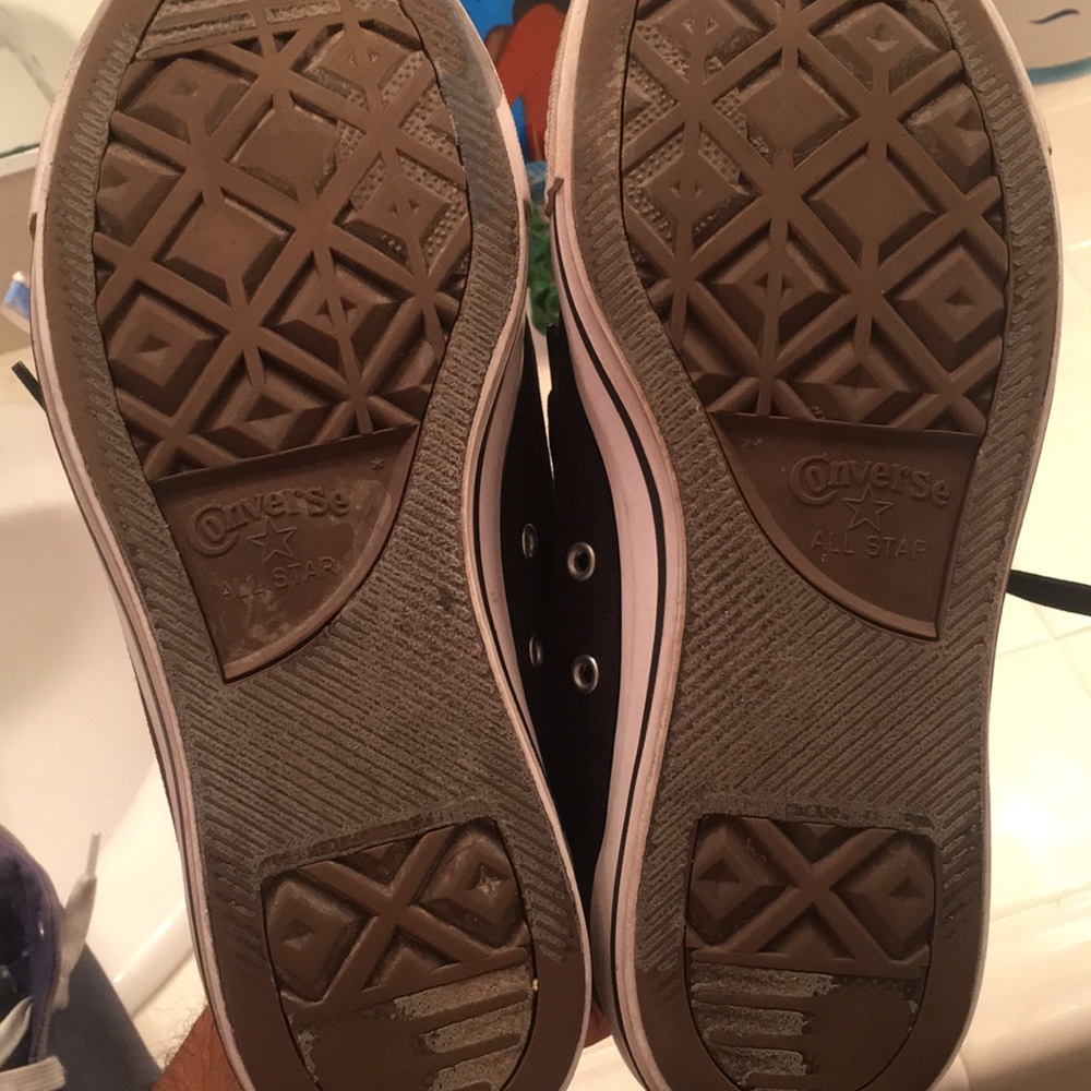 COPY - Used Converse Chucks